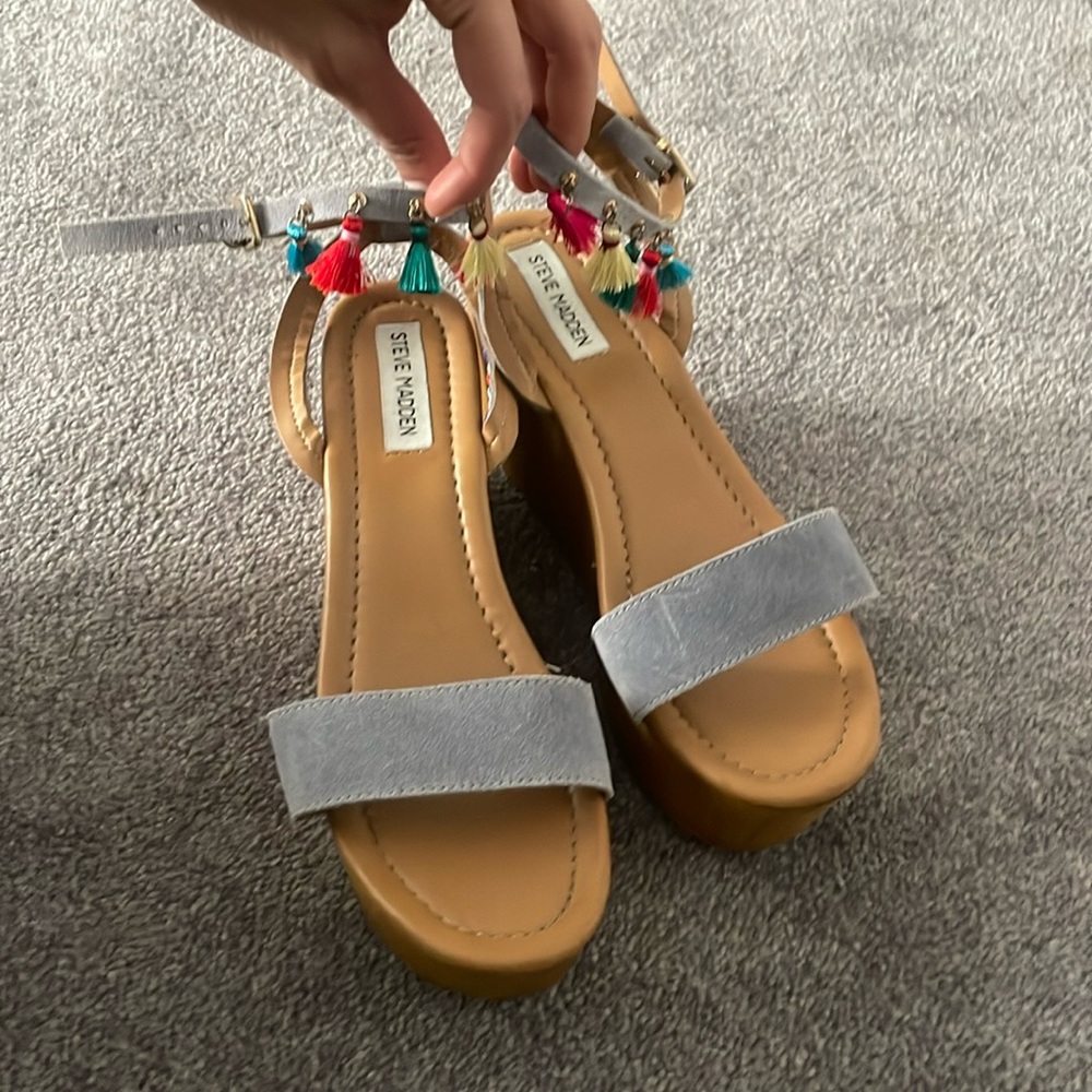 Steve Madden Platform Heels Tan